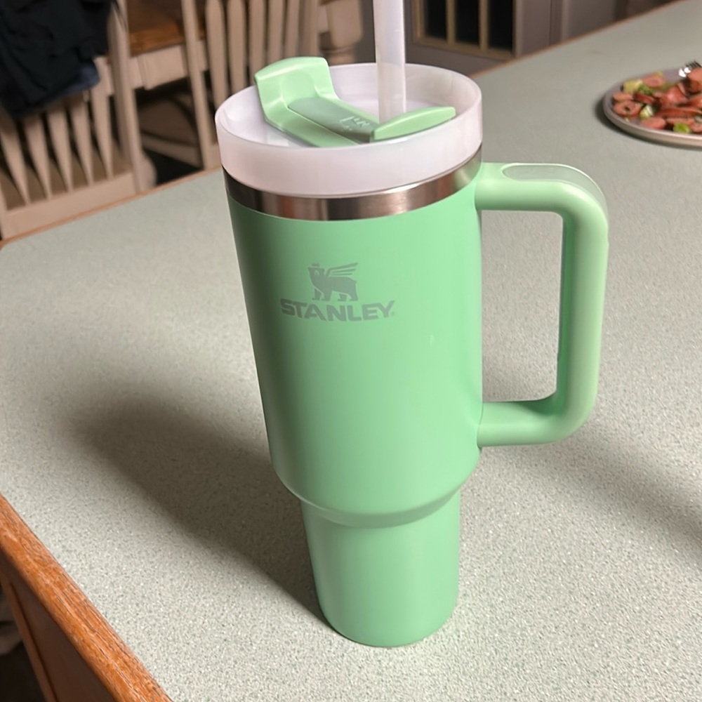 Stanley 40oz tumbler